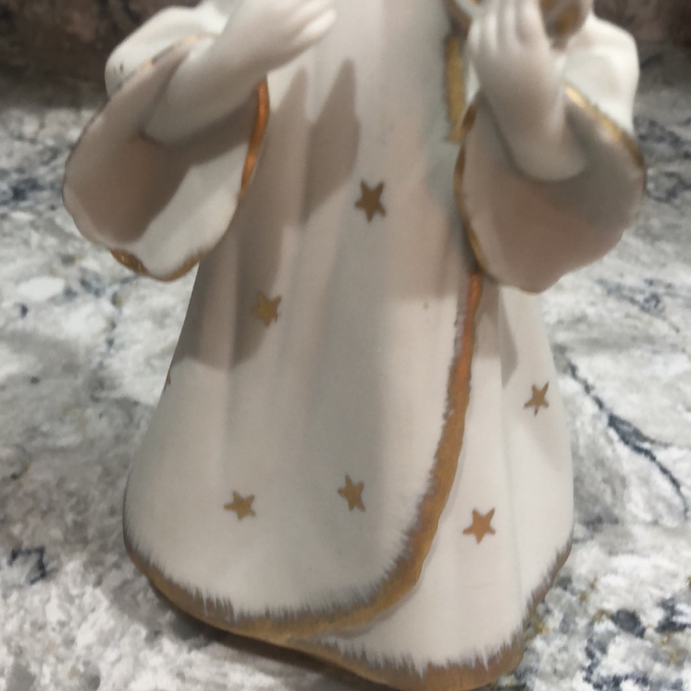 Schmid Porcelain Angel Musical Figurine - Picture 7 of 9